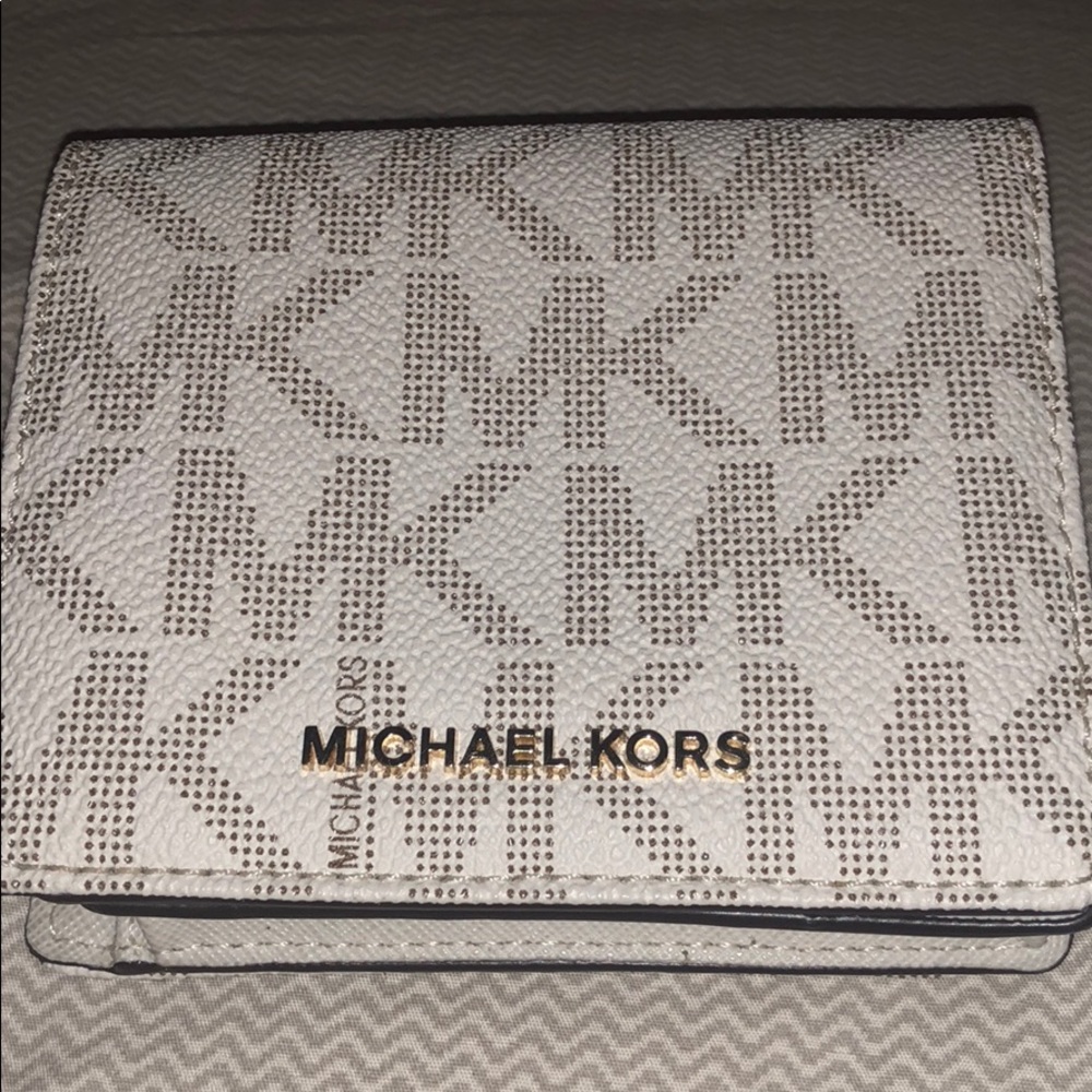Micheal kors wallet